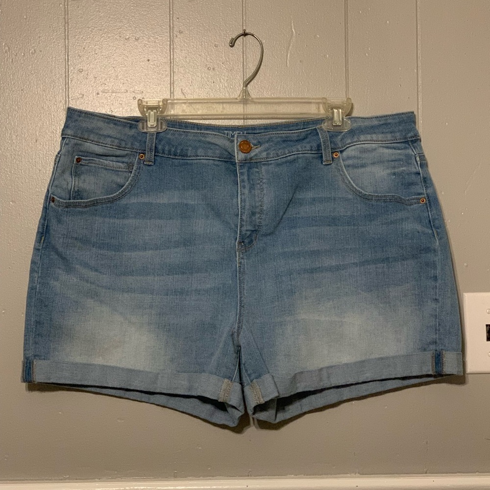 Time And Tru Shorts
